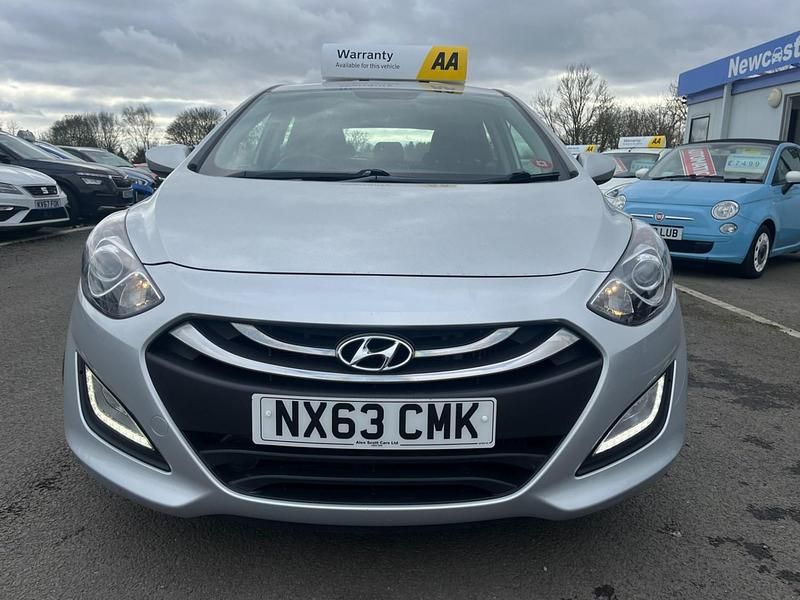 Used Hyundai i30 Active 110 HP (80 kW) 2013 Silver Hatchback