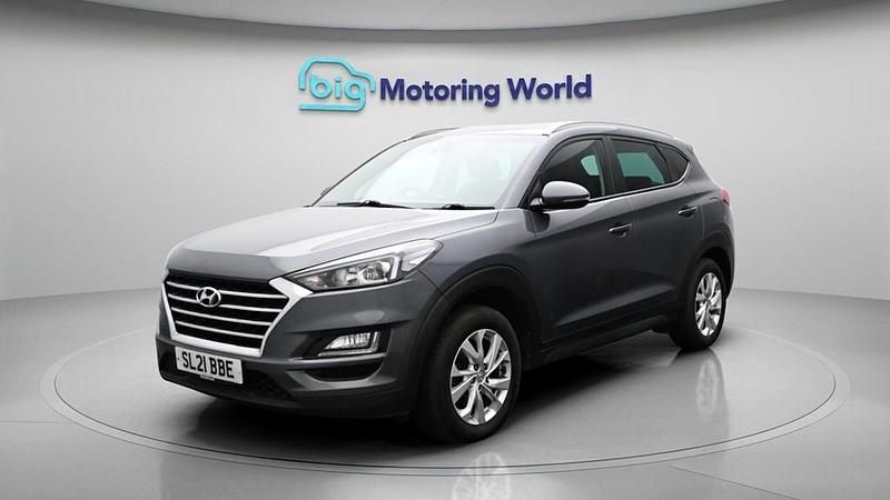 Used Hyundai Tucson SE 132 HP (97 kW) 2021 Grey SUV