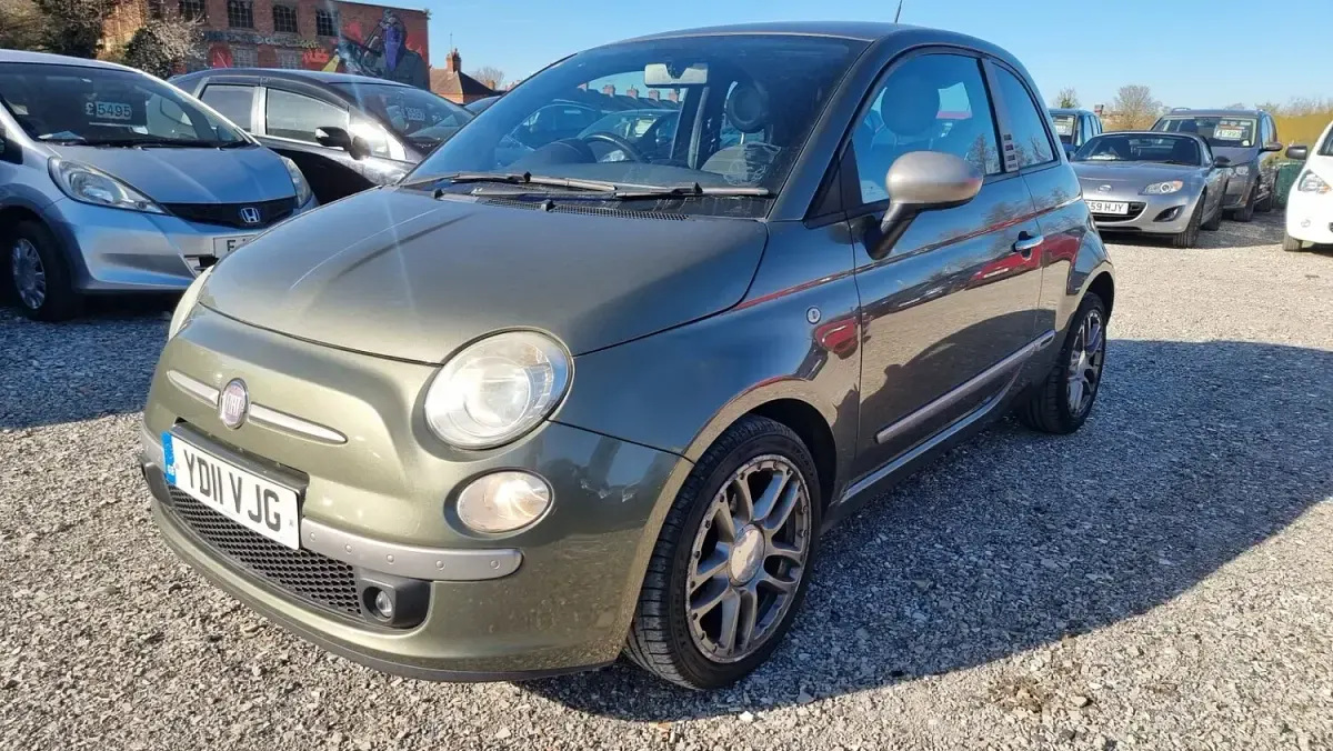 Used Fiat 500 69 HP (50 kW) 2011 Green Hatchback