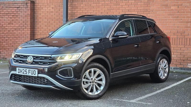 New VW T-Roc Match 2025 Black SUV