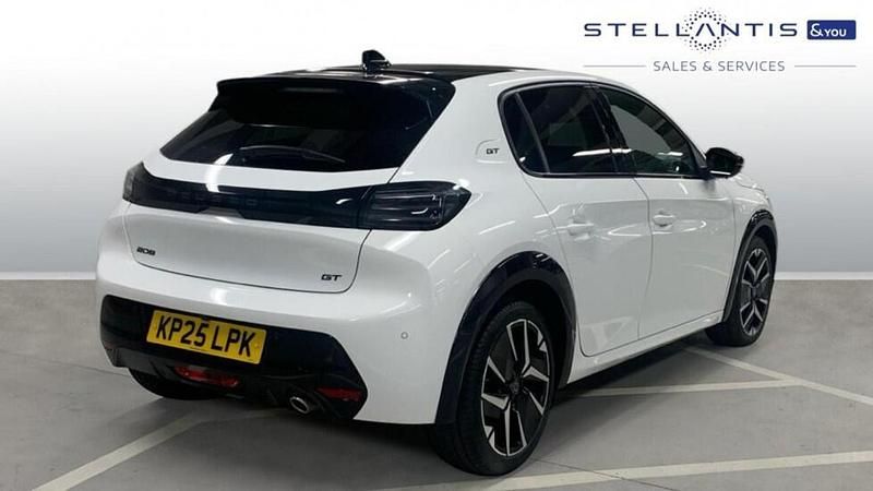 Used Peugeot 208 GT 99 HP (72 kW) 2025 White Hatchback