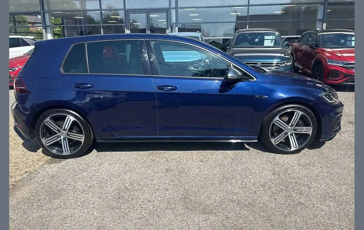 Used VW Golf VII R 300 HP (220 kW) 2019 Blue Hatchback