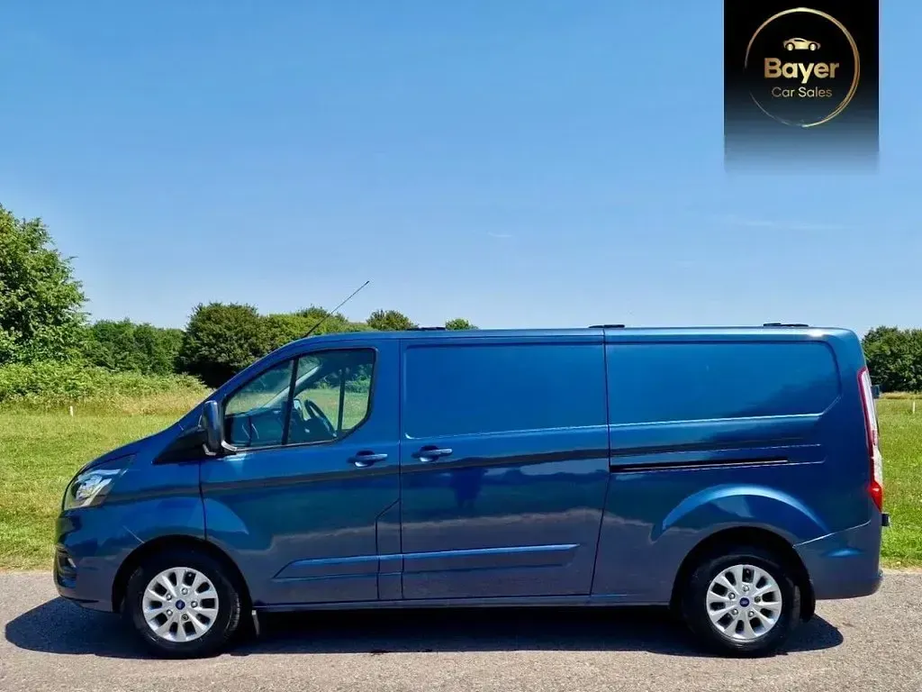 Used Ford Transit Custom Limited 130 HP (95 kW) 2019 Blue Van