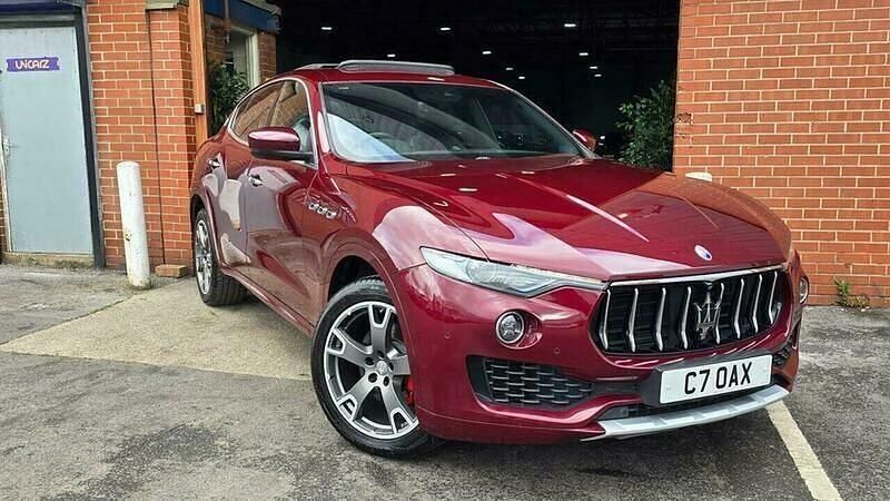 Used Maserati Levante 275 HP (202 kW) 2017 Red SUV