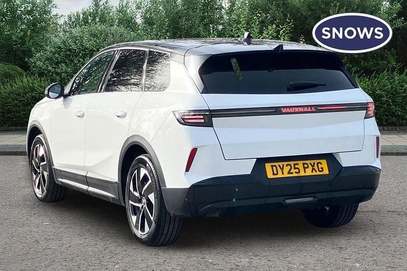 Used Vauxhall Grandland X Ultimate 134 HP (98 kW) 2025 White SUV