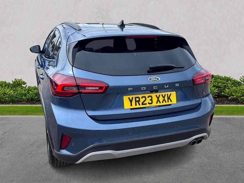 Used Ford Focus Active 125 HP (91 kW) 2023 Blue Hatchback