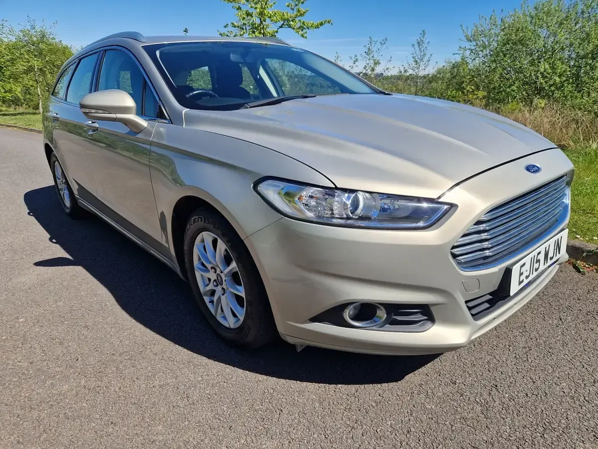 Used Ford Mondeo Zetec 160 HP (117 kW) 2015 Silver Estate
