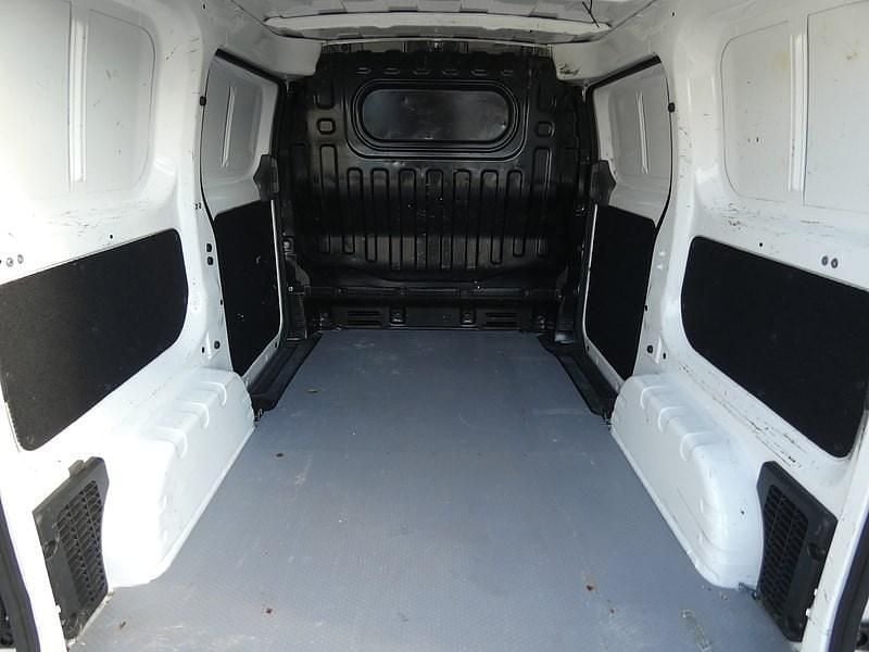 Used Nissan NV200 Acenta 2015 White MPV