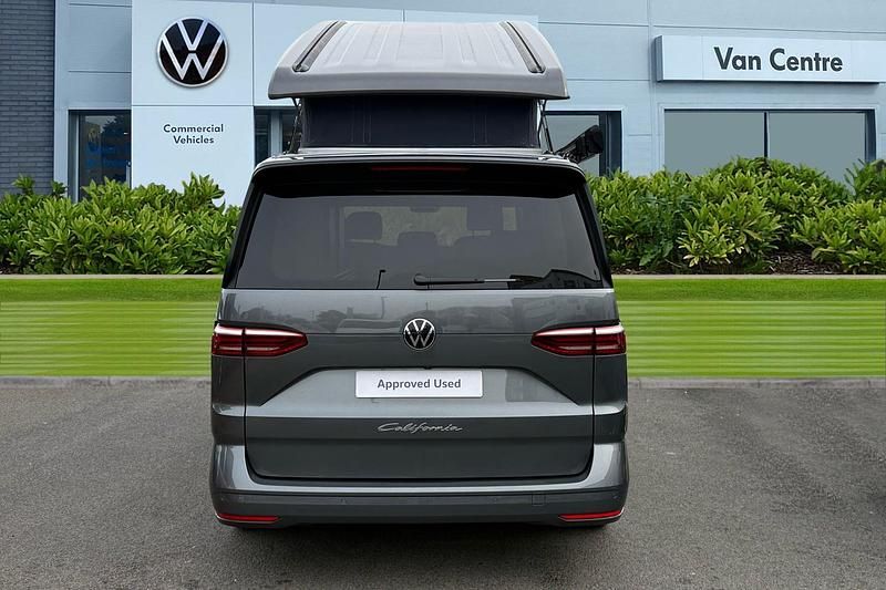 Usado VW California California 2025 Gris Van