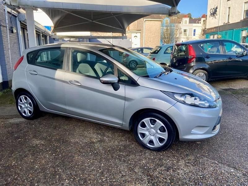 Used Ford Fiesta 2011 Silver Hatchback