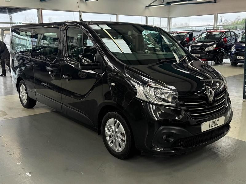 Used Renault Trafic 2018 Black MPV