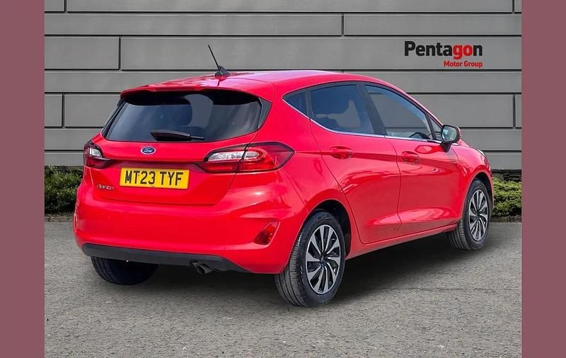 Used Ford Fiesta Titanium 99 HP (72 kW) 2023 Red Hatchback