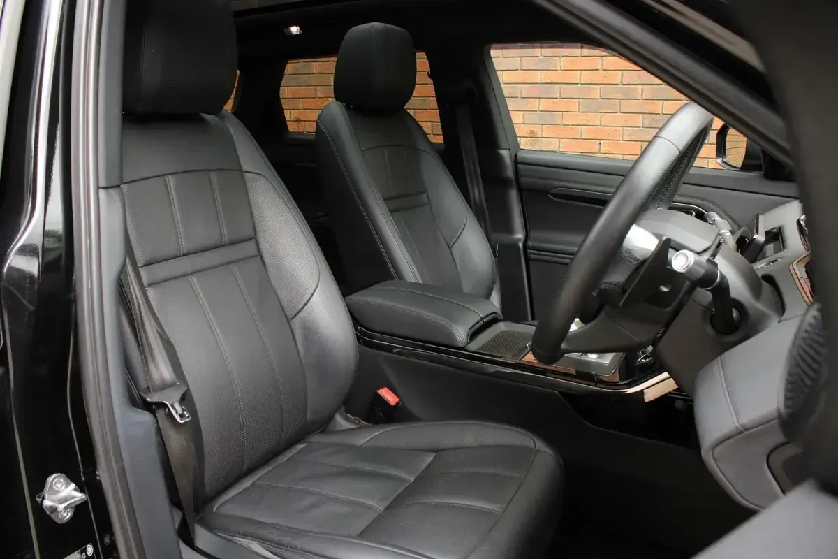 Used Land Rover Range Rover evoque SE Dynamic 2019 Black SUV