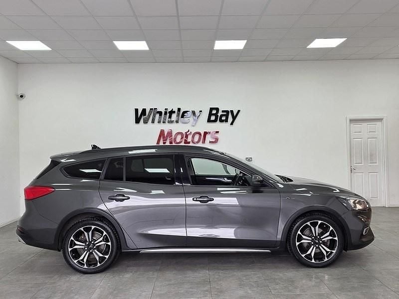 Used Ford Focus Active 125 HP (91 kW) 2019 Grey Estate