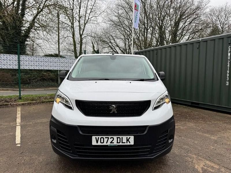 Second-hand Peugeot e-Expert 100 kW (136 CP) 2022 Alb Van