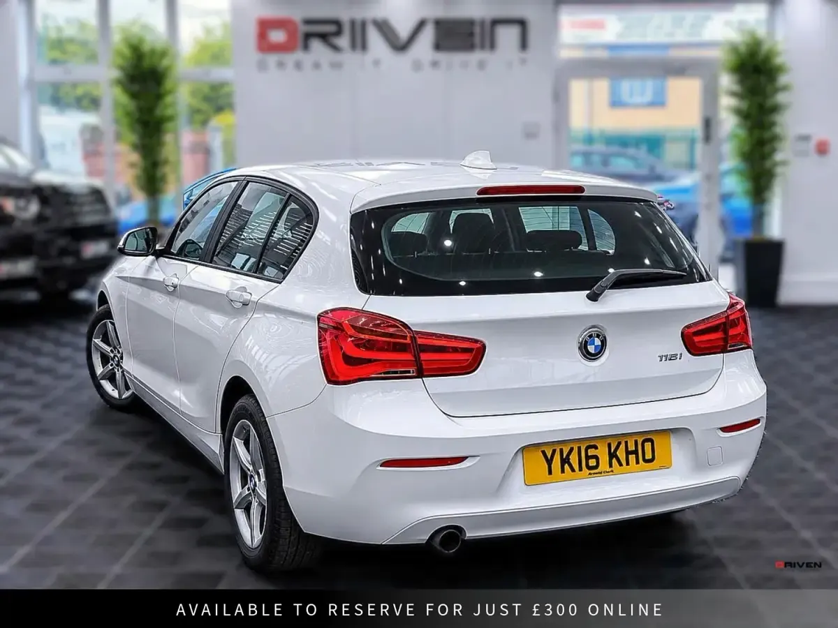 Usado BMW 118 Comfort Edition 2016 Blanco Utilitario