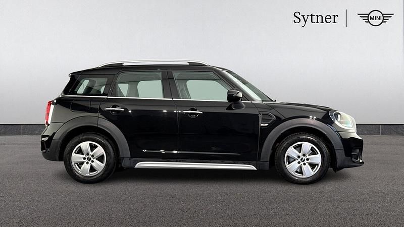 Used Mini Cooper Countryman Classic 134 HP (98 kW) 2019 Black SUV