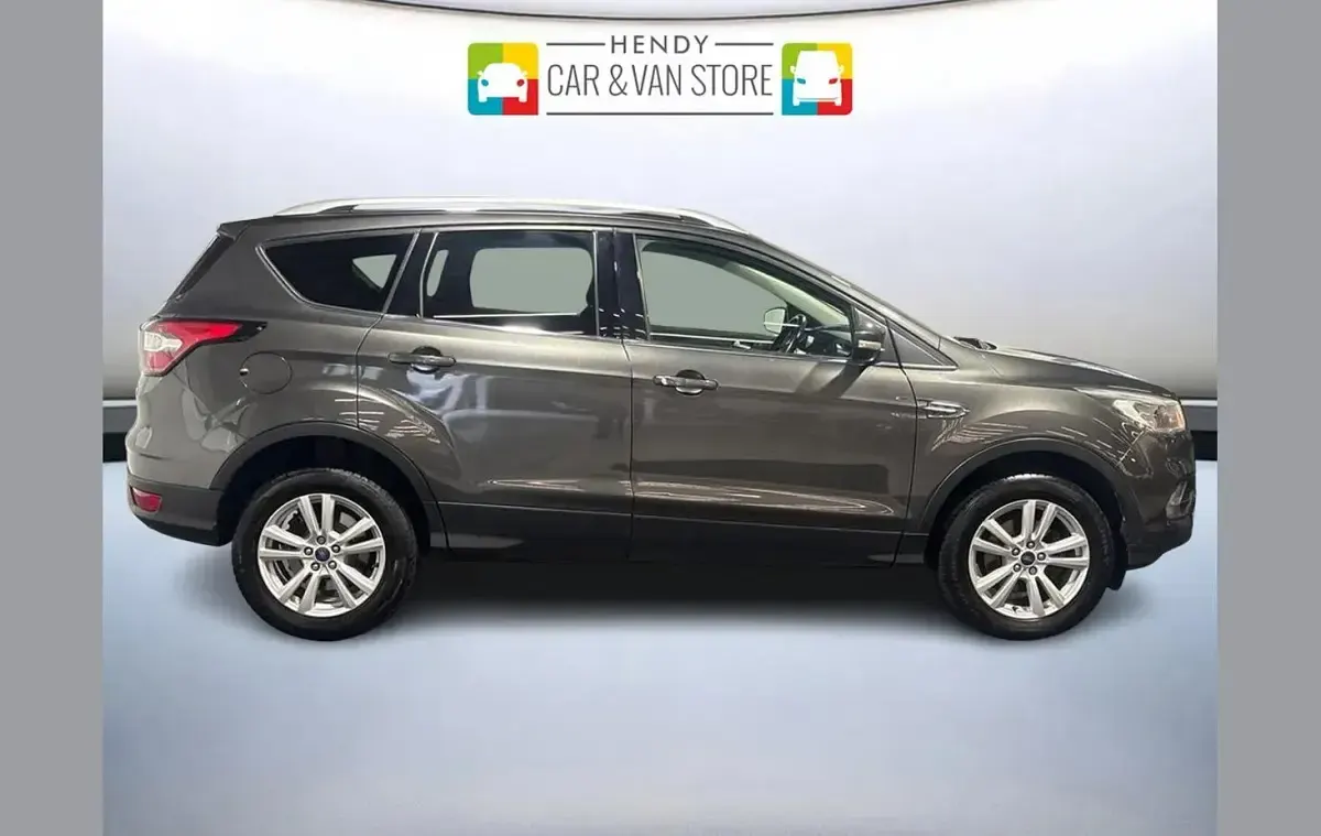 Used Ford Kuga Zetec 147 HP (108 kW) 2018 Grey SUV