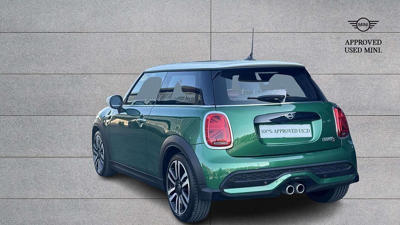 Usado Mini Cooper S Exclusive 176 HP (129 kW) 2023 Verde Citadino