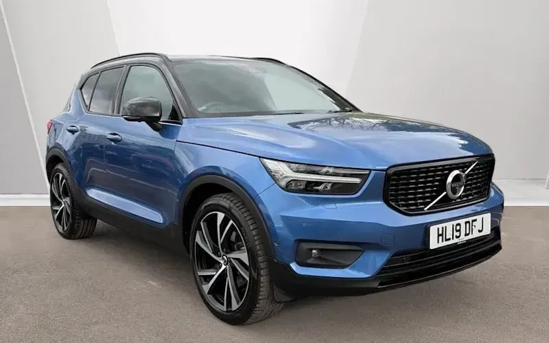 Usado Volvo XC40 R-Design 190 HP (139 kW) 2019 SUV