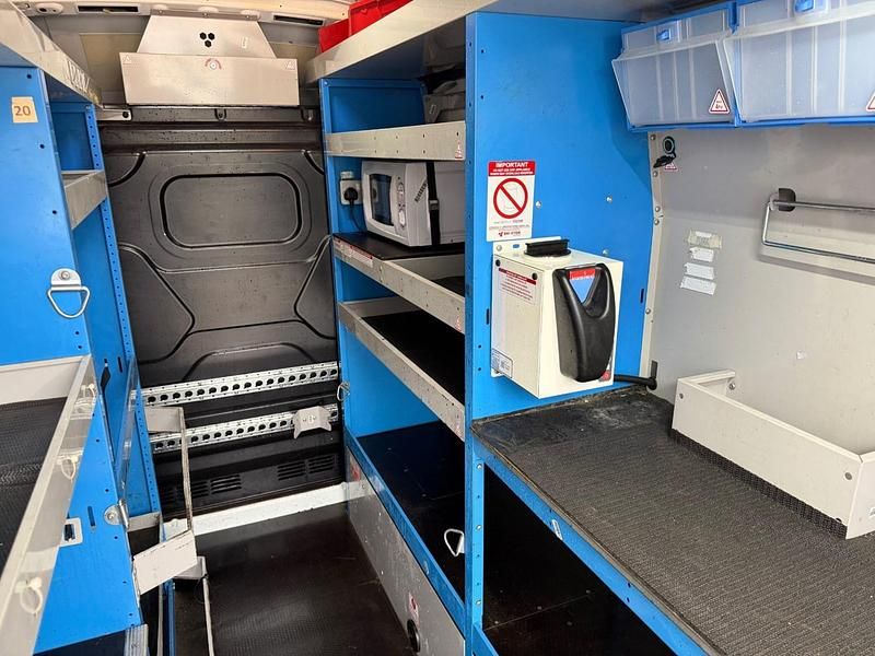 Used Ford Transit 130 HP (95 kW) 2018 White Van