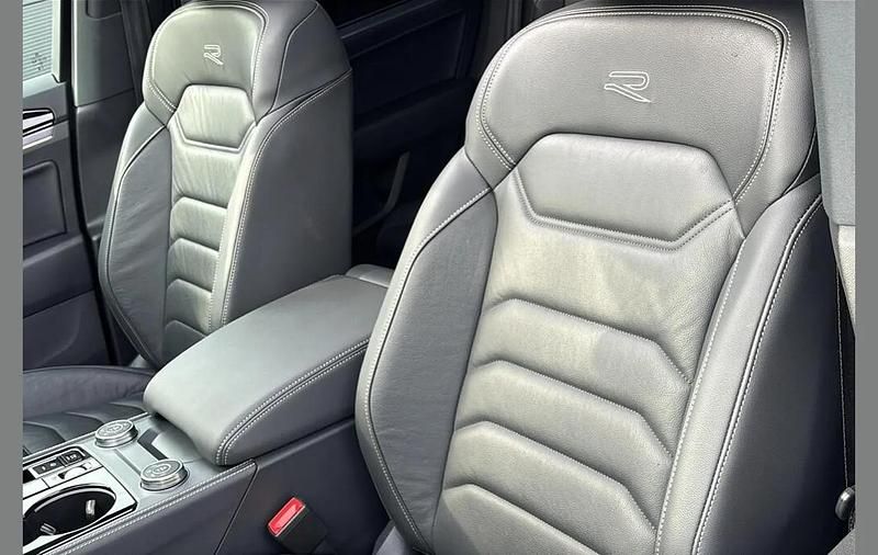 Used VW Touareg Black Edition 286 HP (210 kW) 2024 Black SUV