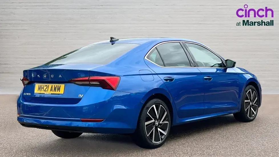 Used Skoda Octavia SE L 204 HP (150 kW) 2021 Blue