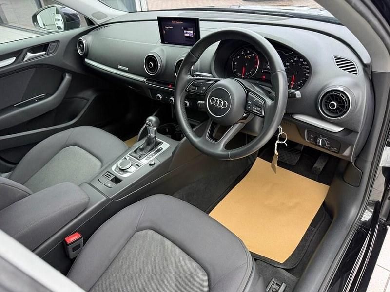 Used Audi A3 Sportback Design 150 HP (110 kW) 2017 Black Hatchback