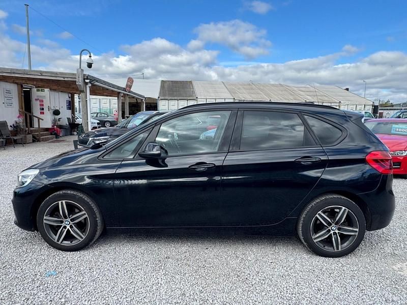 Used BMW 218 Sport Line 2015 Black Hatchback