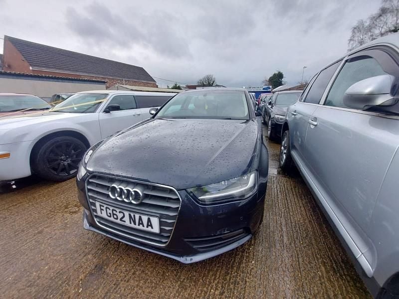 Used Audi A4 177 HP (130 kW) 2012 Blue Estate