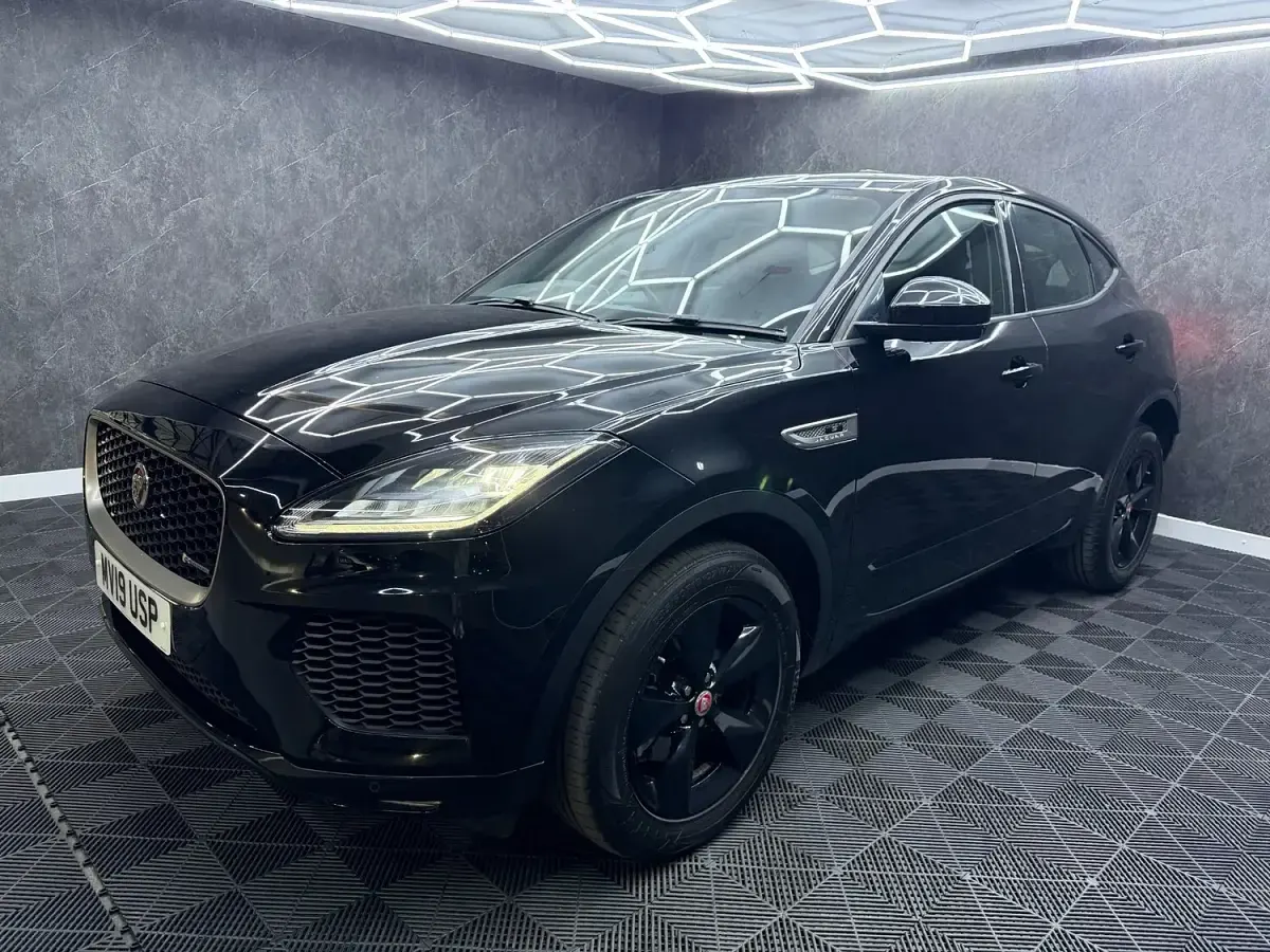 Used Jaguar E-Pace R-Dynamic 150 HP (110 kW) 2019 Black SUV