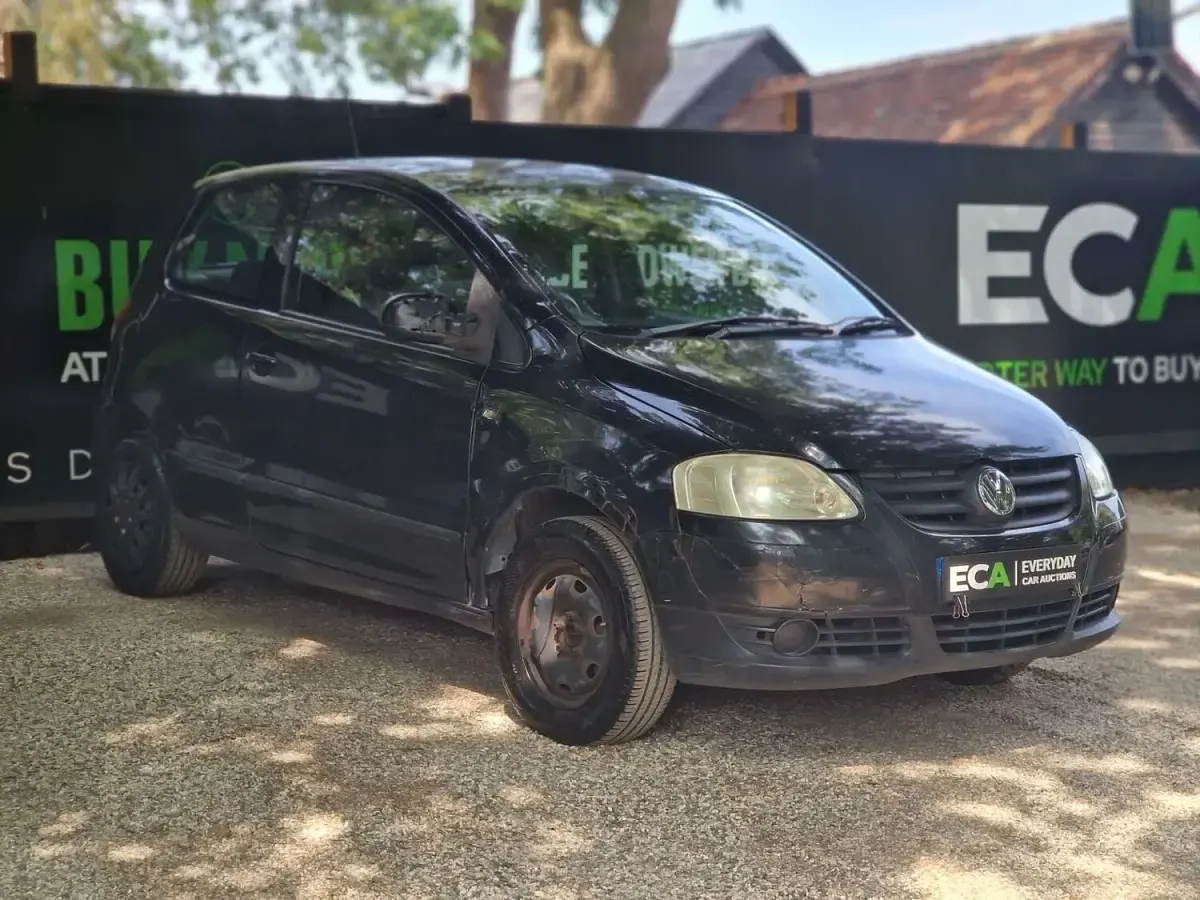 Used VW Fox 55 HP (40 kW) 2010 Black Hatchback