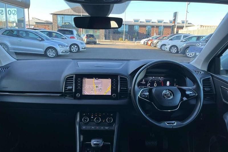 Begagnad Skoda Karoq SE L 150 HK (110 kW) 2022 Silver SUV