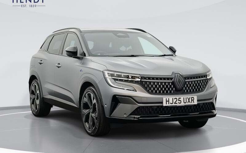 Special two tone e shadow grey with diamond bla New 2025 Renault Austral Techno Esprit Alpine SUV | £29,499 (Expensive) - Image 1/4