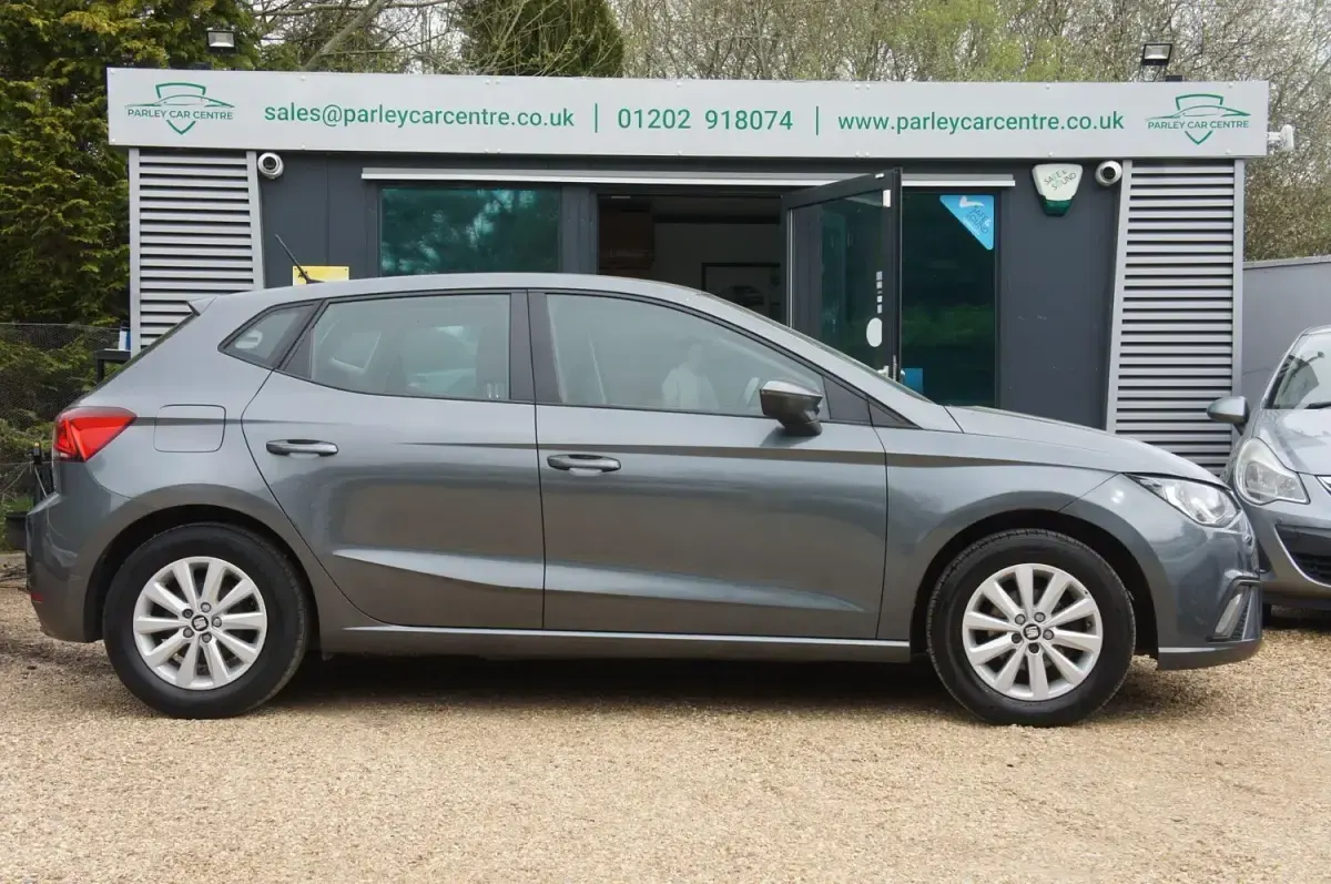 Używany Seat Ibiza SE Technology 95 KM (69 kW) 2018 Szary Hatchback