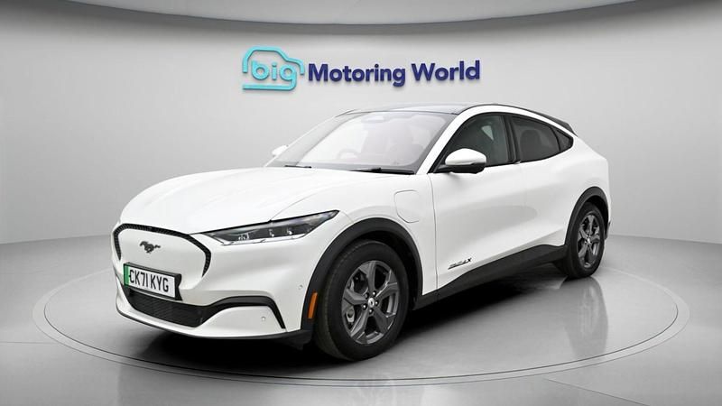 Used Ford Mustang Mach-E Extended Range 213 kW (290 HP) 2022 White SUV