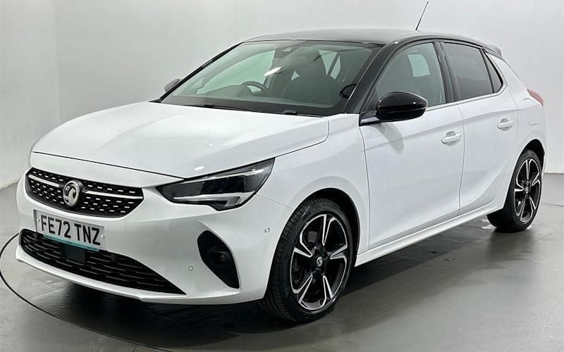 Used Vauxhall Corsa Edition 101 HP (74 kW) 2022 White Hatchback