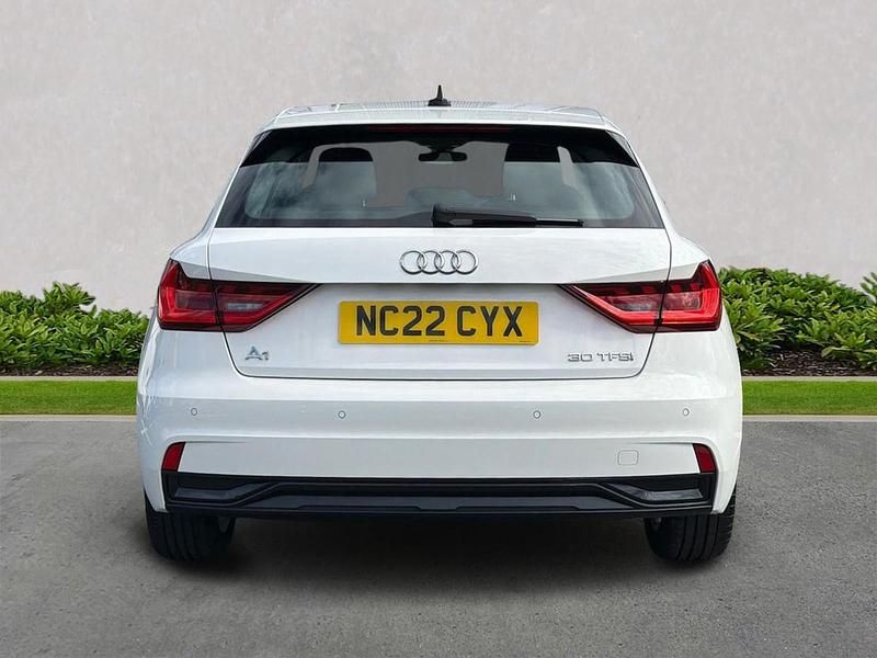 Used Audi A1 Sport 108 HP (79 kW) 2022 White SUV
