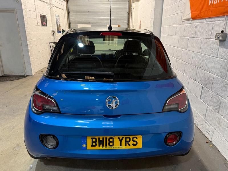 Begagnad Vauxhall Adam 2018 Blå Halvkombi