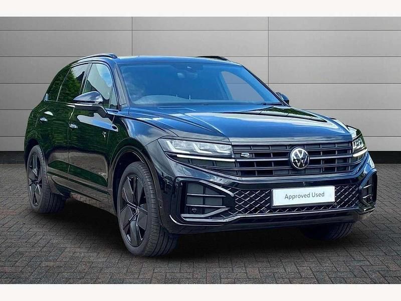 Grenadilla black Used 2024 VW Touareg Black Edition SUV | £49,620 (Fair price) - Image 1/4