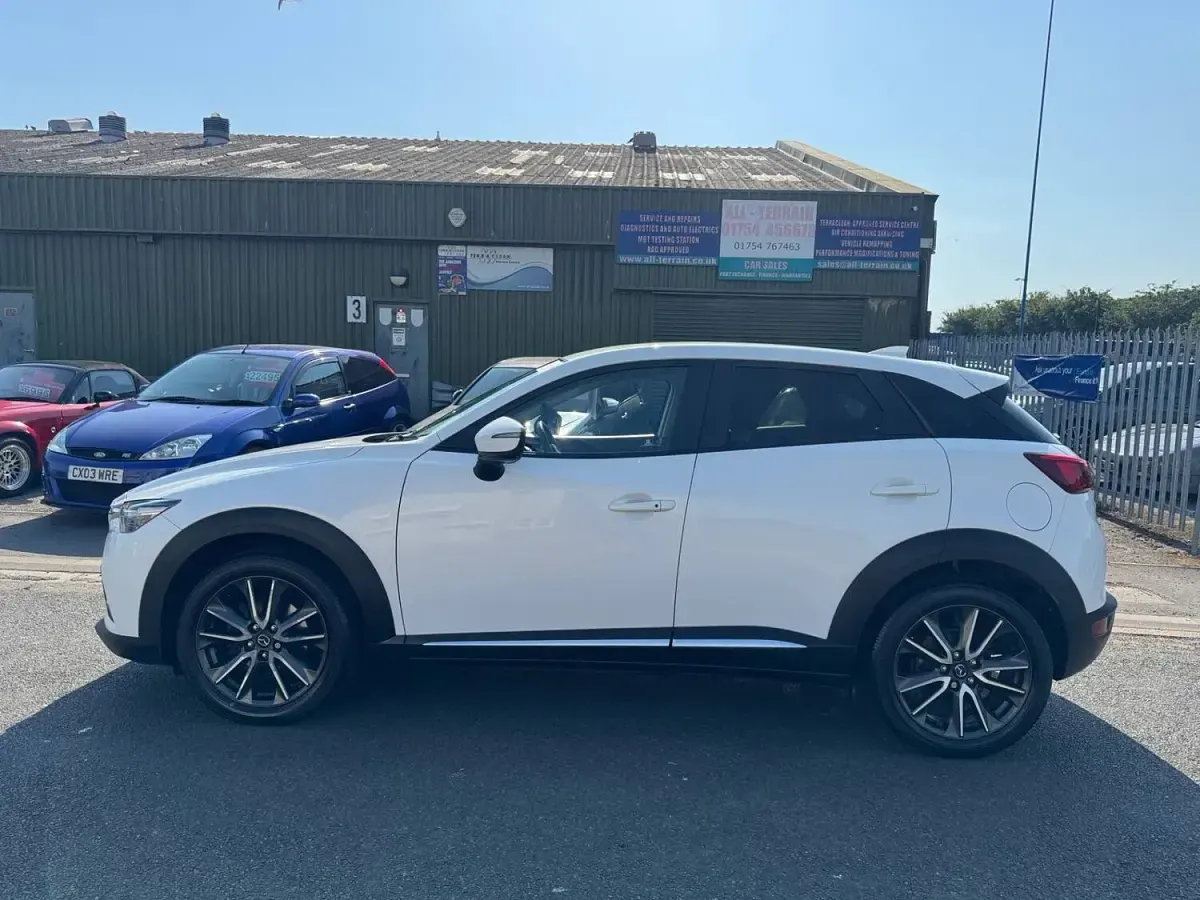 Used Mazda CX-3 Inclusive 120 HP (88 kW) 2016 White SUV