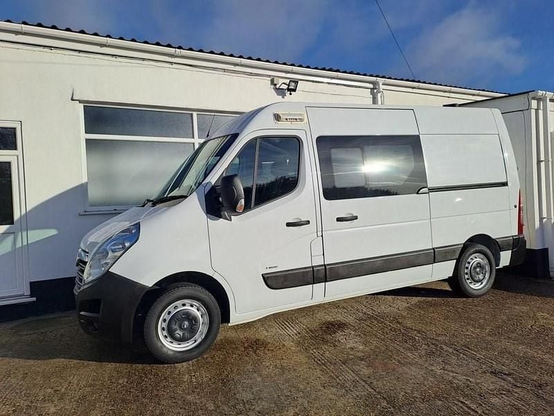Used Vauxhall Movano 130 HP (95 kW) 2019 White MPV
