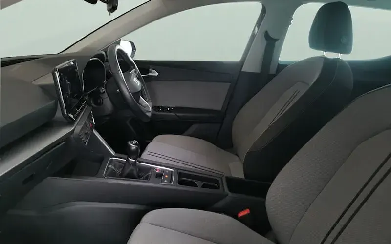 Begagnad Seat Leon SE Dynamic 110 HK (80 kW) 2023 Halvkombi