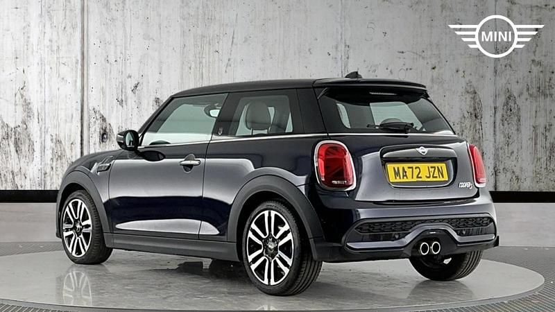 Used Mini Cooper S Exclusive 176 HP (129 kW) 2022 Black Hatchback