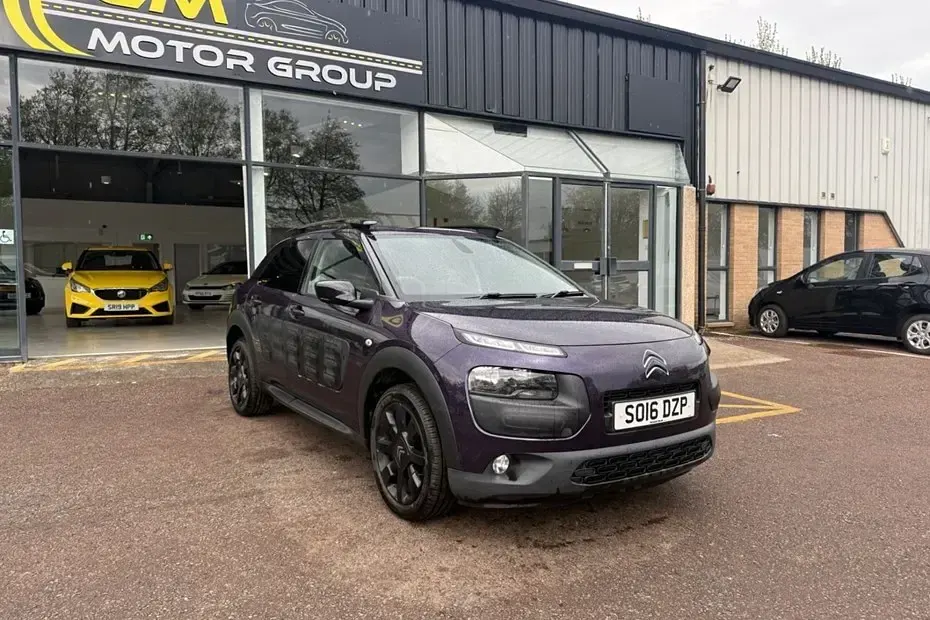 Usado Citroën C4 Cactus Flair 100 HP (73 kW) 2016 Roxo Citadino