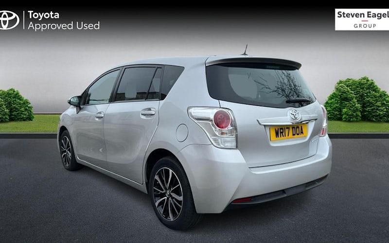 Used Toyota Verso Design 147 HP (108 kW) 2017 MPV