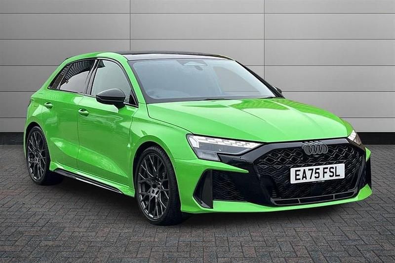 New Audi RS3 Design 400 HP (294 kW) 2025 Kyalami green Sedan