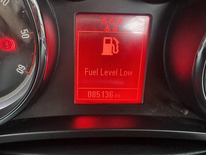 Used Vauxhall Zafira SRi 170 HP (125 kW) 2014 Black MPV