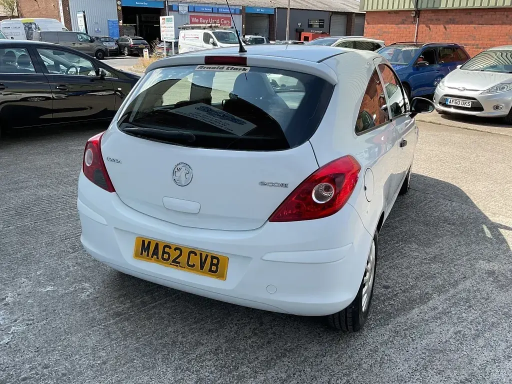 Used Vauxhall Corsa S 2012 White Hatchback