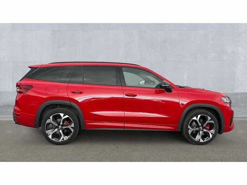 Second-hand Skoda Kodiaq vRS 265 CP (194 kW) 2025 Roșu SUV